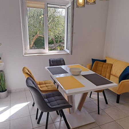 La Petite Maison Splitska Bagian luar foto
